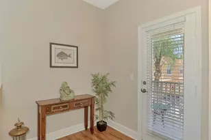 3627 Parkridge Cir, Sarasota, FL 34243 - Photo 13