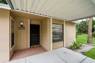4807 Village Gardens Dr, Sarasota, FL 34234 - Photo 9