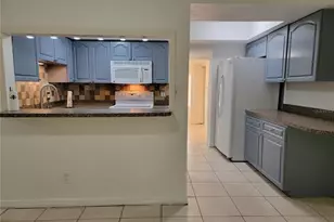 1375 Myrtle St, Sarasota, FL 34234 - Photo 17