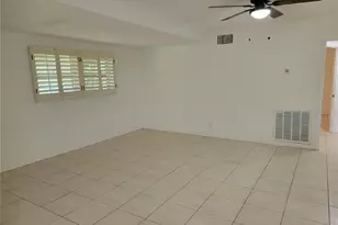 1375 Myrtle St, Sarasota, FL 34234 - Photo 15
