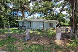 1375 Myrtle St, Sarasota, FL 34234 - Photo 1