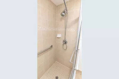 1064 N Tamiami Trail #1304, Sarasota, FL 34236 - Photo 15