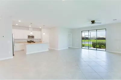 15890 Islandwalk Avenue, Bradenton, FL 34211 - Photo 3
