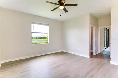 15890 Islandwalk Avenue, Bradenton, FL 34211 - Photo 31