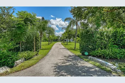 4935 Riverwood Avenue, Sarasota, FL 34231 - Photo 3