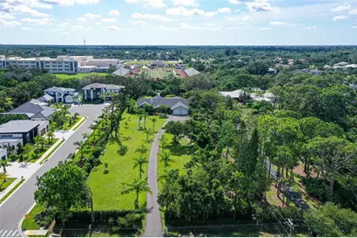 4935 Riverwood Avenue, Sarasota, FL 34231 - Photo 7