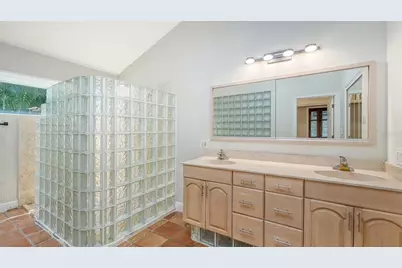 4935 Riverwood Avenue, Sarasota, FL 34231 - Photo 27
