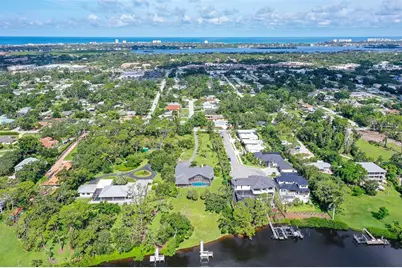 4935 Riverwood Avenue, Sarasota, FL 34231 - Photo 15