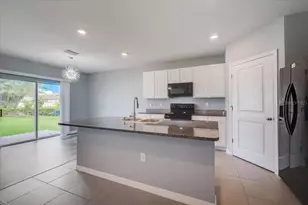 3919 Willow Branch Pl, Palmetto, FL 34221 - Photo 11