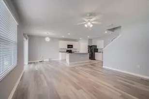 3919 Willow Branch Pl, Palmetto, FL 34221 - Photo 5