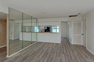 431 Wexford Cir, Venice, FL 34293 - Photo 15