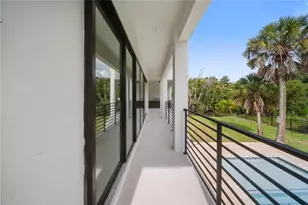 626 Buttonwood Dr, Longboat Key, FL 34228 - Photo 67
