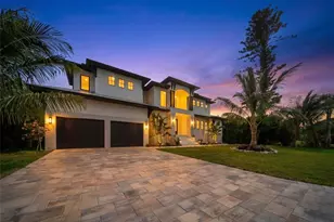 626 Buttonwood Dr, Longboat Key, FL 34228 - Photo 3