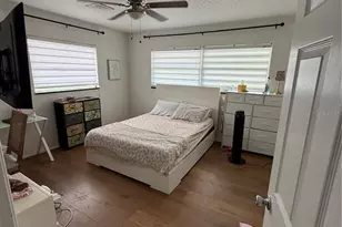 2915 Webber St, Sarasota, FL 34239 - Photo 9