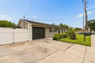 1129 4th Ave W, Palmetto, FL 34221 - Photo 7