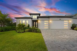 2629 Waterfront Cir, Sarasota, FL 34240 - Photo 1