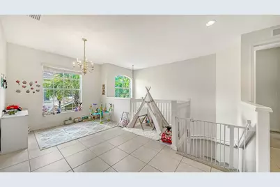 7106 Prosperity Circle #1201, Sarasota, FL 34238 - Photo 5