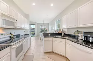 7106 Prosperity Cir, Sarasota, FL 34238 - Photo 19