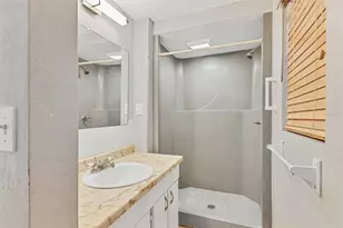 2551 Wilkinson Rd, Sarasota, FL 34231 - Photo 39