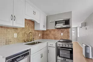 2551 Wilkinson Rd, Sarasota, FL 34231 - Photo 23