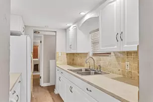 2551 Wilkinson Rd, Sarasota, FL 34231 - Photo 33