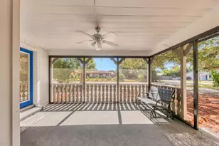 2551 Wilkinson Rd, Sarasota, FL 34231 - Photo 17