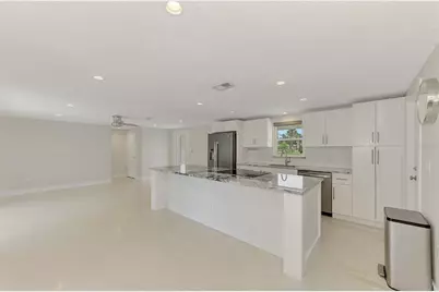 2920 Gulf Gate Drive, Sarasota, FL 34231 - Photo 17