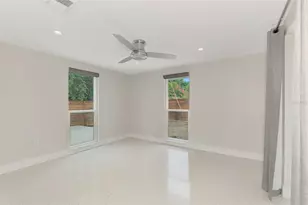 2920 Gulf Gate Dr, Sarasota, FL 34231 - Photo 33