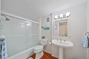 100 Sands Point Rd, Longboat Key, FL 34228 - Photo 29
