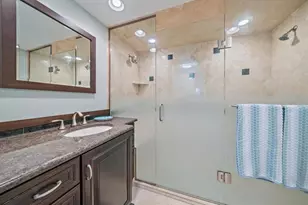 100 Sands Point Rd, Longboat Key, FL 34228 - Photo 25