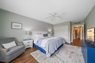 100 Sands Point Rd, Longboat Key, FL 34228 - Photo 21