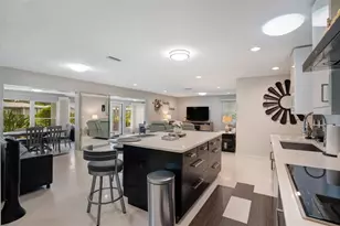 1315 Westport Ln, Sarasota, FL 34232 - Photo 19
