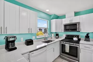 3303 6th Ave, Holmes Beach, FL 34217 - Photo 11