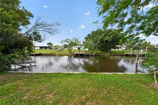 691 Sharon Cir, Port Charlotte, FL 33952 - Photo 35