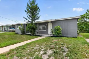 691 Sharon Cir, Port Charlotte, FL 33952 - Photo 7