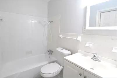 6383 Gateway Avenue #6383, Sarasota, FL 34231 - Photo 9