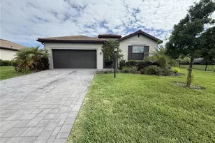 5132 Coral Reef Wy, Bradenton, FL 34211 - Photo 1