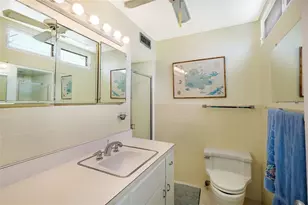 311 Magellan Dr, Sarasota, FL 34243 - Photo 31