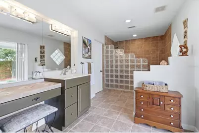 3612 S Lockwood Ridge Road, Sarasota, FL 34239 - Photo 27
