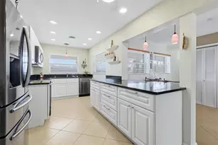 3612 S Lockwood Ridge Rd, Sarasota, FL 34239 - Photo 13