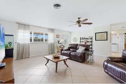 3612 S Lockwood Ridge Road, Sarasota, FL 34239 - Photo 7