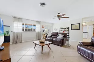 3612 S Lockwood Ridge Rd, Sarasota, FL 34239 - Photo 7