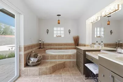 3612 S Lockwood Ridge Road, Sarasota, FL 34239 - Photo 25