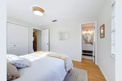 202 Peacock Lane #B, Holmes Beach, FL 34217 - Photo 25
