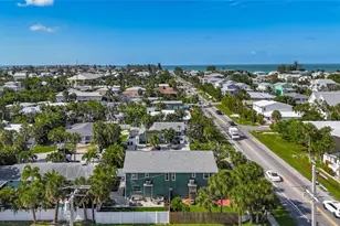 202 Peacock Ln, Holmes Beach, FL 34217 - Photo 41