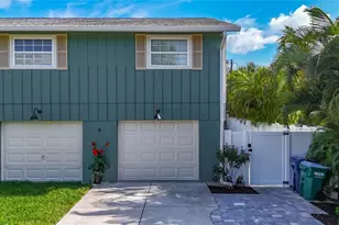 202 Peacock Ln, Holmes Beach, FL 34217 - Photo 37