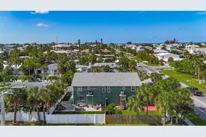 202 Peacock Lane #B, Holmes Beach, FL 34217 - Photo 39