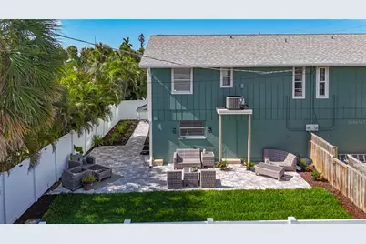 202 Peacock Lane #B, Bradenton Beach, FL 34217 - Photo 33
