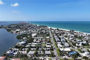202 Peacock Ln, Holmes Beach, FL 34217 - Photo 53