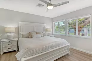 734 Birdsong Ln, Sarasota, FL 34242 - Photo 11